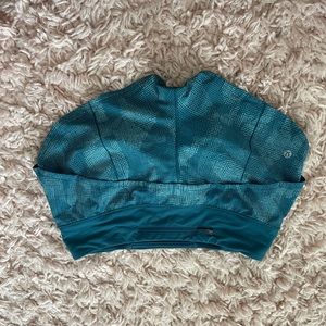 lulu lemon speed up short, size 4